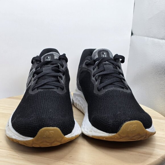 Mens Size 11 D- New Balance Fresh Foam Arishi V4 WIDE Athletic Running Shoes - Picture 2 of 9